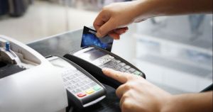 Πληρώνετε με πιστωτική κάρτα; Όλες οι αλλαγές από τις 14 Σεπτεμβρίου