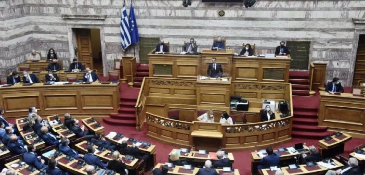 Πρόταση μομφής: Ξεκινά η «μάχη» κυβέρνησης – ΣΥΡΙΖΑ στη Βουλή