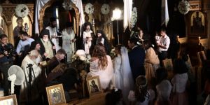 Κορωνοϊός: Πώς θα γίνονται οι γάμοι και οι βαπτίσεις το καλοκαίρι στην Ελλάδα