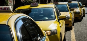 Υποχρεωτική απόσυρση για 8.000 παλαιά και ρυπογόνα ταξί!