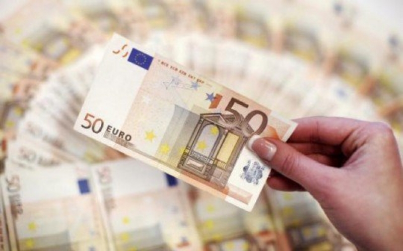 Δάνεια: Κούρεμα σε όλα τα στεγαστικά και τα καταναλωτικά φέρνει η μείωση του euridor