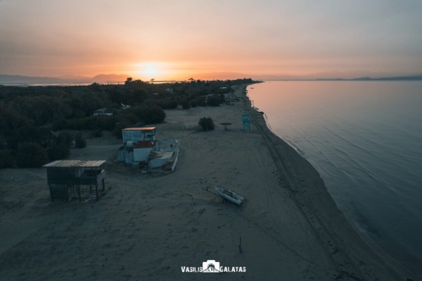 Λούρος: η απέραντη παραλία της Αιτωλοακαρνανίας (Φωτο - Βίντεο)