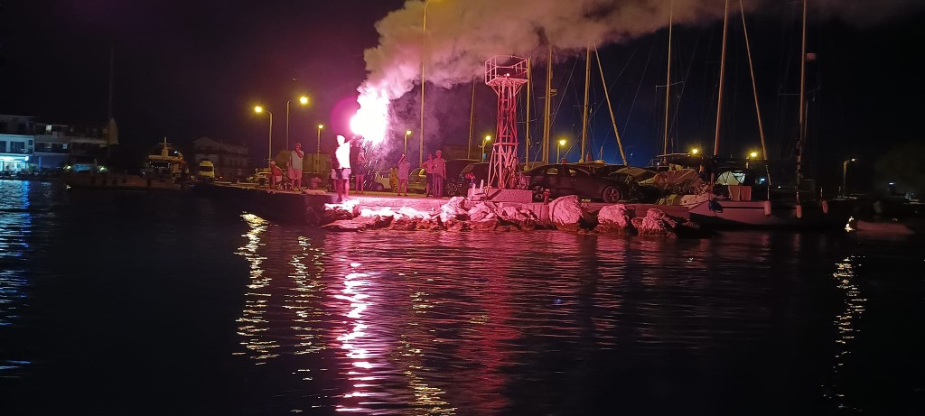 Μαγευτική η βαρκαρόλα της Πέμπτης 22/8 στον Αστακό