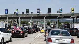 Τα μέτρα της Τροχαίας για την ασφάλεια των εκδρομέων του Πάσχα, τι ισχύει για τα φορτηγά