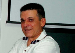 Γιώργος Γιολδάσης: Αέρας στα πανιά τους