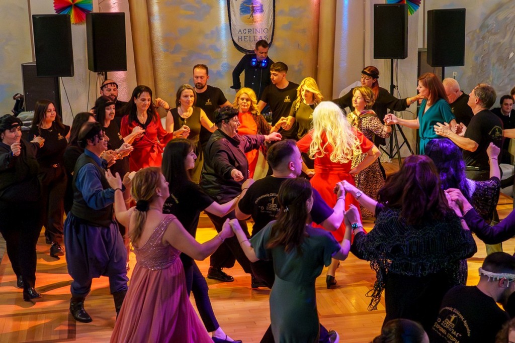 Ο ετήσιος χορός του χορευτικού συλλόγου "Ο Ζορμπας" στις 14 Φλεβάρη με τη νεράιδα και το παλικάρι"! (Photo- video)