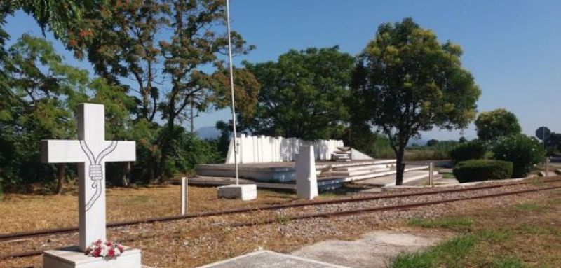 Εργασίες καθαρισμού στο Μνημείο Εκτελεσθέντων στα Καλύβια