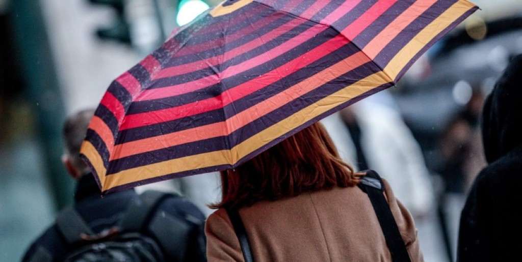 Πενθήμερο με βροχές και καταιγίδες στα Δυτικά – Πέφτει η θερμοκρασία