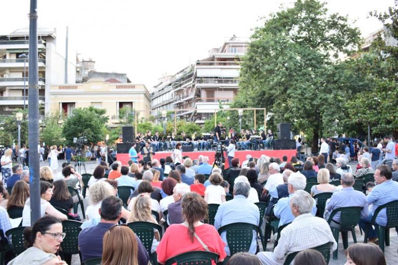 Πλημμύρισε νότες το κέντρο του Αγρινίου από μαθητές του Μουσικού Σχολείου (φωτο – βίντεο)