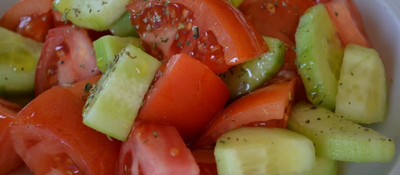 «Καμπανάκι» ειδικών: Δείτε ποιες τροφές δεν είναι υγιεινό να καταναλώνονται μαζί - Θα εκπλαγείτε