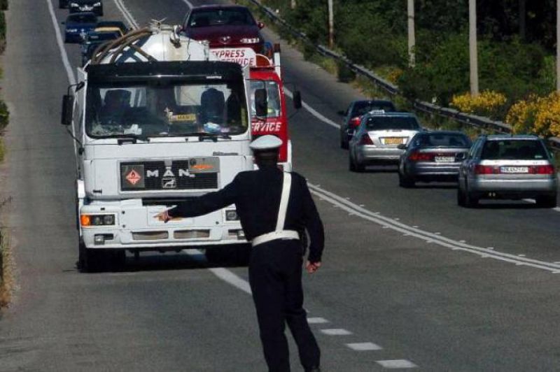 Απαγόρευση κυκλοφορίας φορτηγών ωφελίμου φορτίου άνω του 1,5 τόνου, κατά τον εορτασμό του Δεκαπενταύγουστου