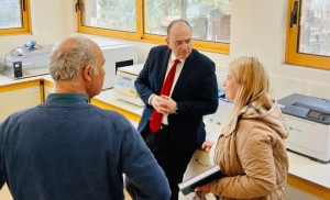 Επίσκεψη Μ. Λαζαρίδη στα κτηνιατρικά εργαστήρια  του ΥΠΑΑΤ