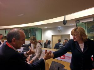 Απ. Κατσιφάρας προς την Ευρωπαία Επίτροπο Κορίνα Κρέτσου: Να αντιμετωπίσουμε τις κοινωνικές προκλήσεις