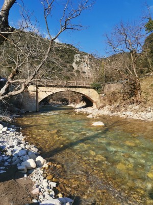 Θέρμο- Δρυμώνας: «Βασιλικό Πέραμα», το εμβληματικό γεφύρι