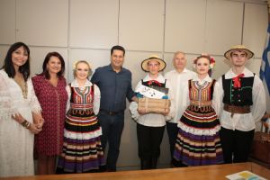 Αγρίνιο: Πραγματοποιήθηκε η επίσημη υποδοχή των αντιπροσωπειών που συμμετέχουν στο Διεθνές Φεστιβάλ Παραδοσιακών Χορών