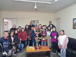 Αγρίνιο: Κάλαντα του Λαζάρου στο Δημοτικό Σχολείο Καλυβίων