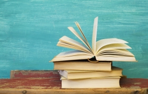 ΟΑΕΔ: 180.000 επιταγές για βιβλία – Μέχρι πότε οι αιτήσεις