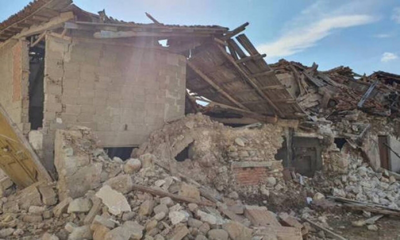 Σάμος: 19 τραυματίες από τον σεισμό – Ένας 14χρονος και μία 63χρονη μεταφέρονται σε νοσοκομεία της Αθήνας