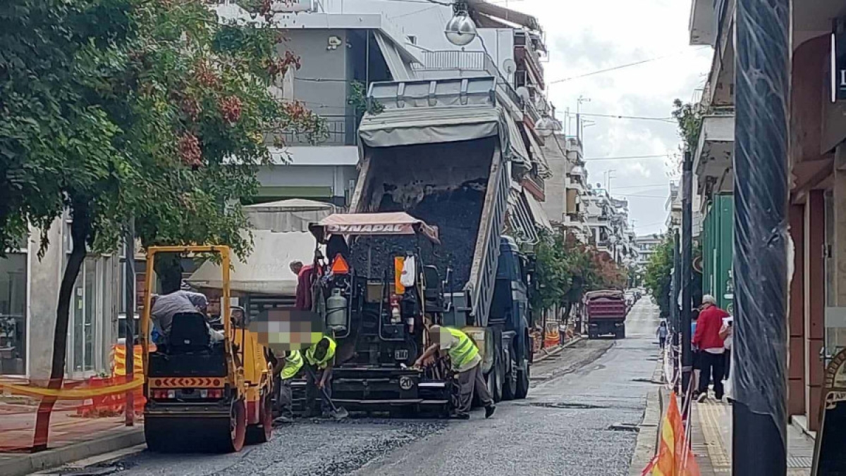 Αγρίνιο: Ασφαλτοστρώνεται η Χαριλάου Τρικούπη (εικόνες)