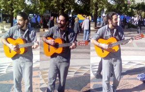 STREET MUSIC στο Αγρίνιο με τον Σοφοκλή Θαυμαστό !!! (Φωτο-Βίντεο)
