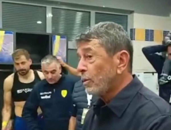 Γιάννης Πετράκης: Το συγκινητικό «αντίο» της Θύρας 6 - «Κατάφερες να κάνεις τον Παναιτωλικό μια γροθιά»