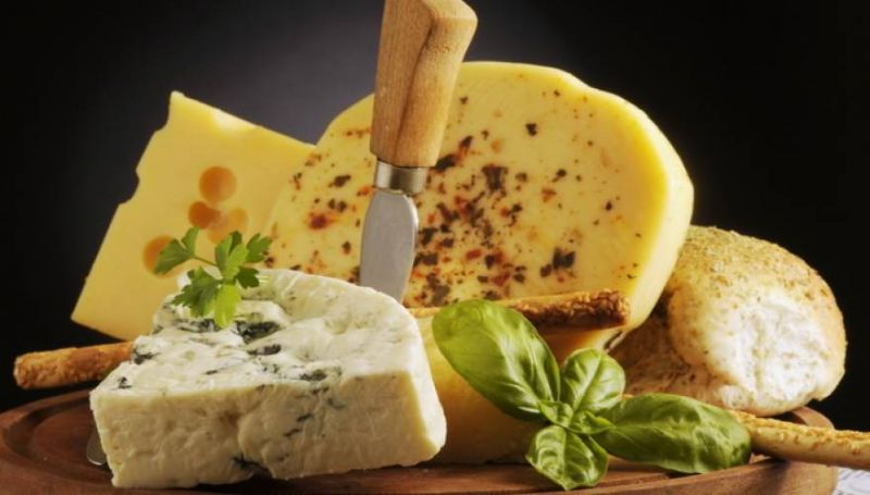 Ποιο είναι το τυρί που προσφέρει μακροζωία σε όποιον το καταναλώνει; [φωτό]