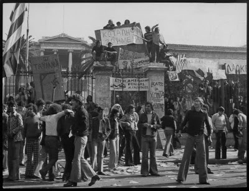 Το ΠΑΜΕ καλεί σε συγκέντρωση στο Αγρίνιο για το Πολυτεχνείο (Πέμπτη 17 Νοέμβρη ώρα 7:00 μ.μ.)