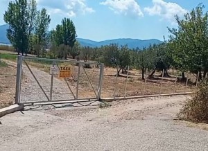 «Κλείνουν την πρόσβαση του Καινούργιου στην Τριχωνίδα», καταγγέλλει ο δημοτικός σύμβουλος Πάνος Μυζήθρας