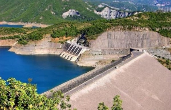 Tο 5% του ύδατος που μπαίνει στα Κρεμαστά ενδιαφέρεται να «τραβά» η ΕΥΔΑΠ για την Αττική