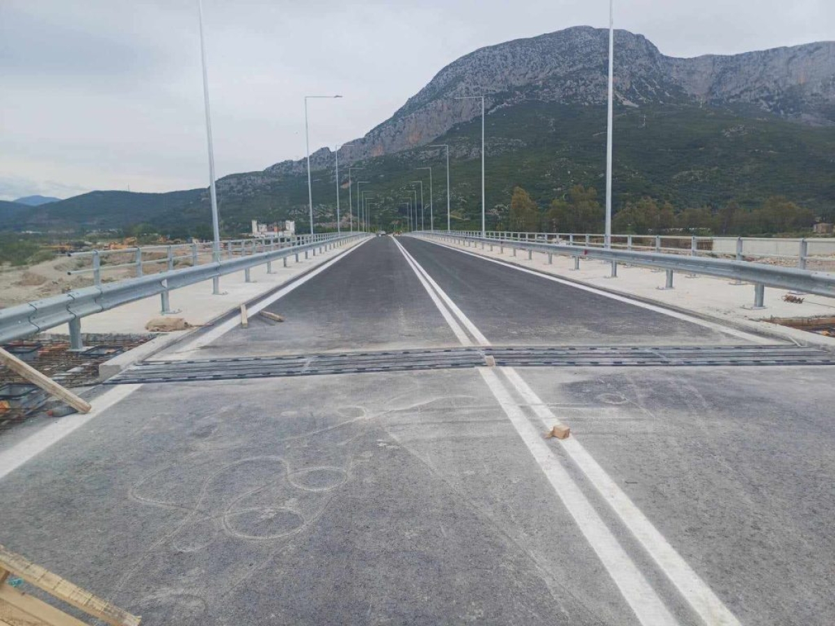 Νέα γέφυρα Ευήνου: Εντός 15ημέρου στην κυκλοφορία