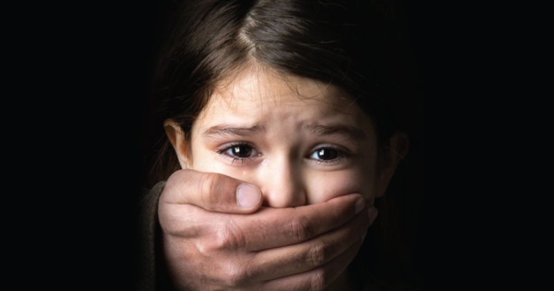 ΑΣΦΑΛΩΣ… ΚΑΛΟΚΑΙΡΙ! Σεξουαλική κακοποίηση παιδιών: Απλές αλλά σημαντικές συμβουλές