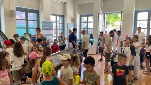 Επίσκεψη μαθητών στην έκθεση «Πέτρινοι Φάροι» του Πολεμικού Ναυτικού στο Μέγαρο Χρυσόγελου