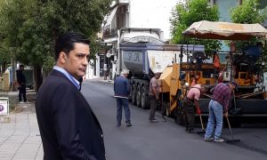 Αγρίνιο: Σε εξέλιξη βρίσκονται έργα ασφαλτόστρωσης στην οδό Βαρνακιώτη