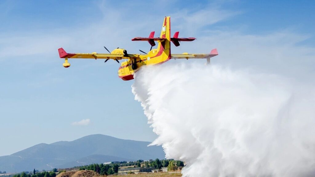 Φωτιά στην περιοχή Κατάκαλο Ακτίου Βόνιτσας – Επιχειρούν πέντε αεροσκάφη