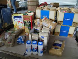 Διανομή τροφίμων στους ωφελούμενους του προγράμματος ΤΕΒΑ στο Αγρίνιο