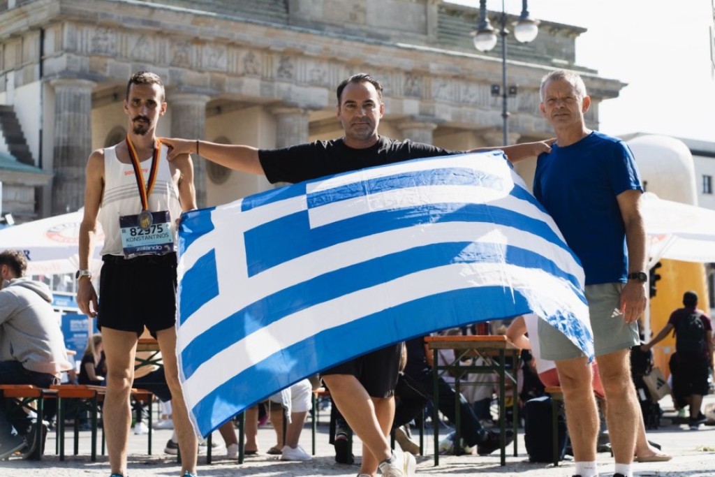 Εντυπωσιακή εμφάνιση και ατομικό ρεκόρ για τον Αγρινιώτη Κώστα Σταμούλη στον Μαραθώνιο του Βερολίνου