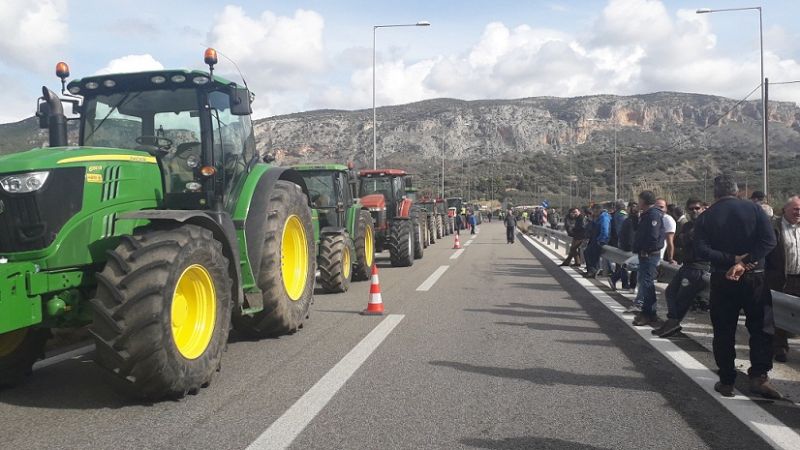 Περισσότερα τρακτέρ στο Χαλίκι- στο μπλόκο της Νίκαιας για αποφάσεις αύριο αγρότες της Αιτωλοακαρνανίας