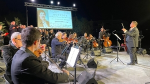 Τιμήθηκε ο Αρχηγός της Φρουράς και πραγματοποιήθηκε η μουσική παράσταση «Ράσο και Φουστανέλα» στην Ιερή Πόλη Μεσολογγίου