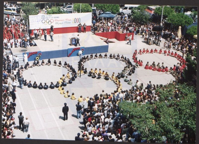 Οι Ολυμπιακοί κύκλοι του 2000 στην Κεντρική Πλατεία Αγρινίου