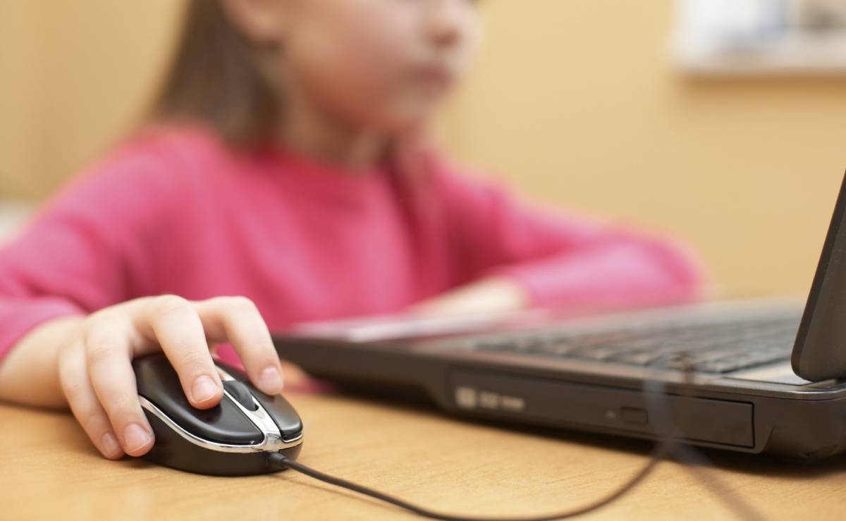 Πώς να προστατέψετε τα παιδιά σας από τις απειλές στο διαδίκτυο