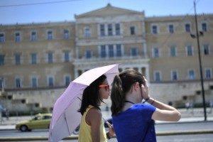 Καιρός Ανεβαίνει η θερμοκρασία σήμερα Πέμπτη, πρώτη σοβαρή θερμή εισβολή και επικίνδυνες καταιγίδες στα βόρεια