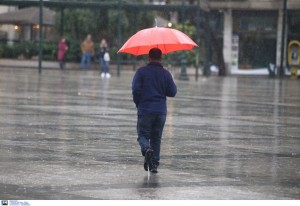 Καιρός - Πέμπτη: Άνοδος θερμοκρασίας και βροχές - Κόντρα μετεωρολόγων για την Τσικνοπέμπτη