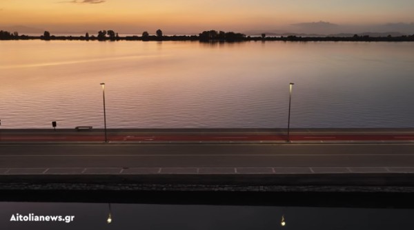 Όταν νυχτώνει στην Τουρλίδα είναι όλα μαγικά