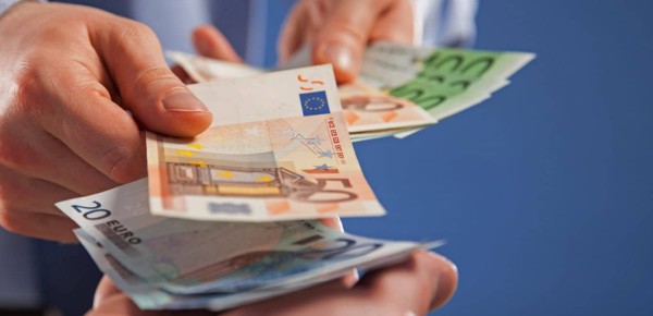 Επίδομα 150 ευρώ σε χιλιάδες δικαιούχους – Πού να κάνετε αίτηση
