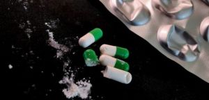Κορονοϊός: Ελληνικές βιομηχανίες εξασφαλίζουν φάρμακα με χλωροκίνη