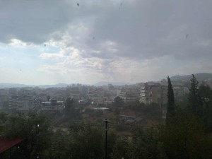 Η πολυπόθητη φθινοπωρινή βροχή στο Αγρίνιο έφερε ανάσα δροσιάς