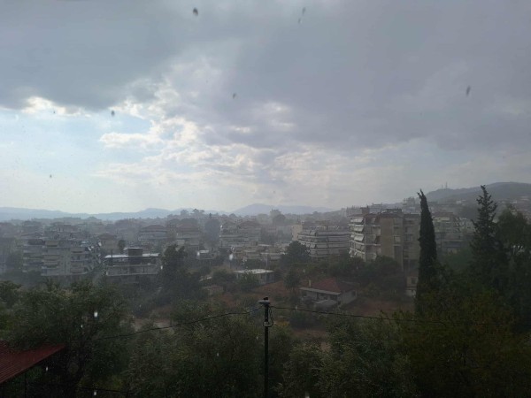 Η πολυπόθητη φθινοπωρινή βροχή στο Αγρίνιο έφερε ανάσα δροσιάς