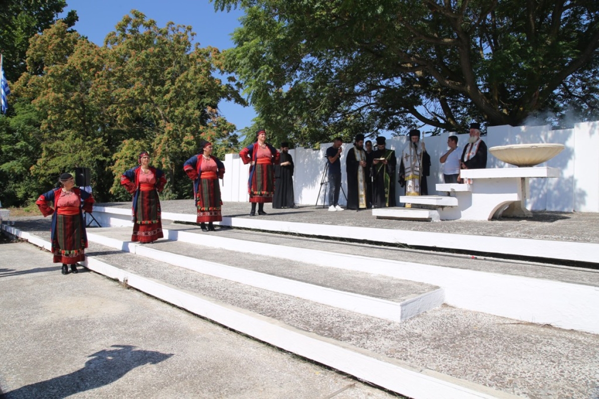 Αρχιερατικό Μνημόσυνο στα Καλύβια Αγρινίου για τους 59 Έλληνες Πατριώτες που εκτελέσθηκαν από τους Γερμανούς