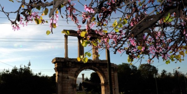 Καιρός - Παρασκευή: Ανεβαίνει η θερμοκρασία - Παγετός στα βόρεια νωρίς το πρωί