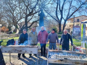 Θέρμο: Με το παραδοσιακό τσίκνισμα γιορτάστηκε και φέτος η Τσικνοπέμπτη